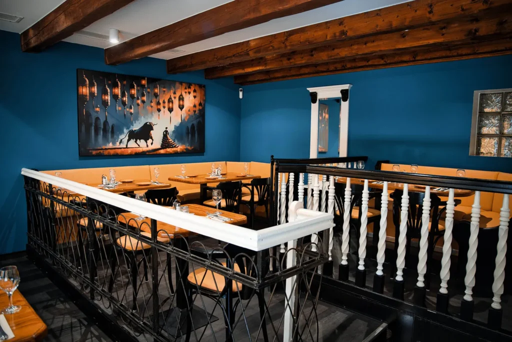 Dining room of Adam’s Tapas & Wine Lounge in Klecken
